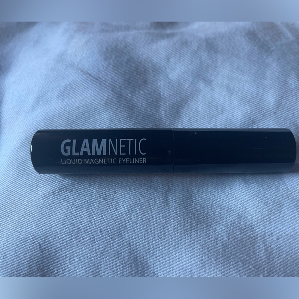 Brand new i do not use any eyeliner ALL. My eyeliner are BRAND NEW